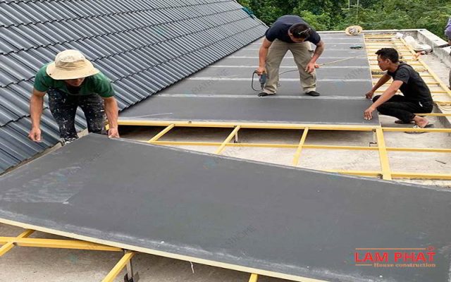 dùng gạch mát chống nóng mái ngói