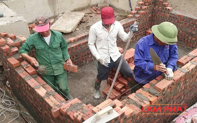 xay tuong 10 can bao nhieu vien gach